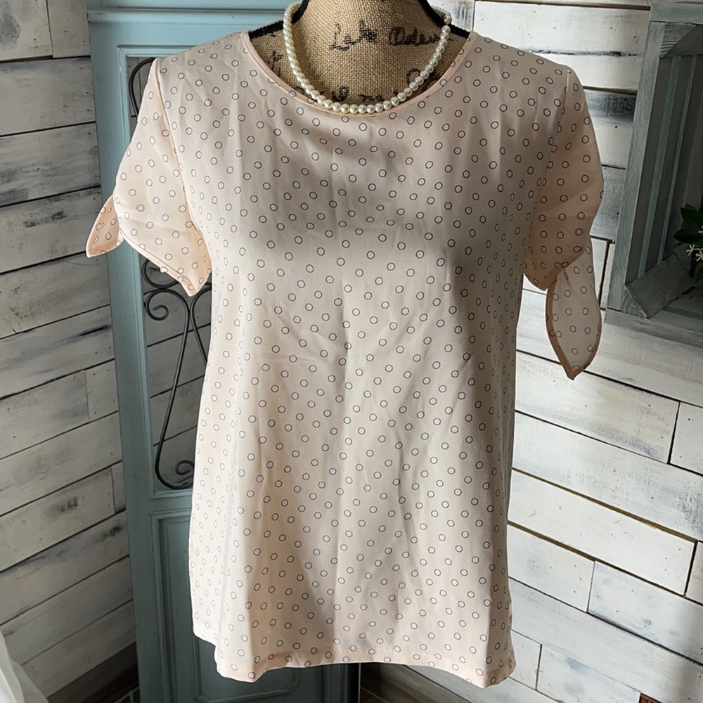 Ann Taylor Blouse NWT 👚